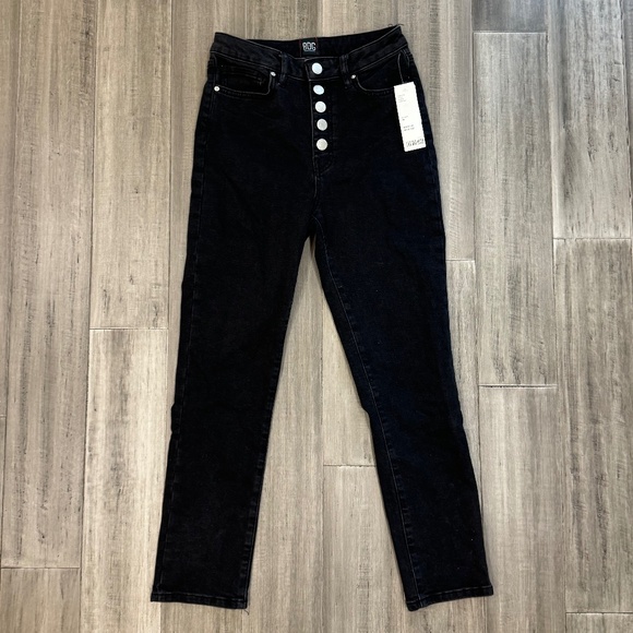 Urban Outfitters Denim - NWT BDG Urban Outfitters Girlfriend High Rise Button Black Denim Jeans